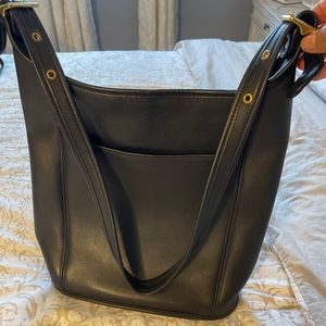 Vintage Coach 9060 legacy slim duffle crossbody